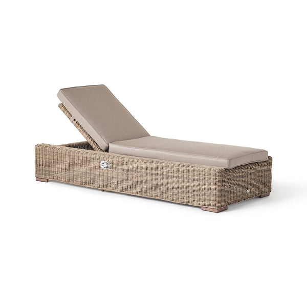 Sausalito Chaise in Natural Wicker
